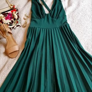 Green pleated midi dress- NWT